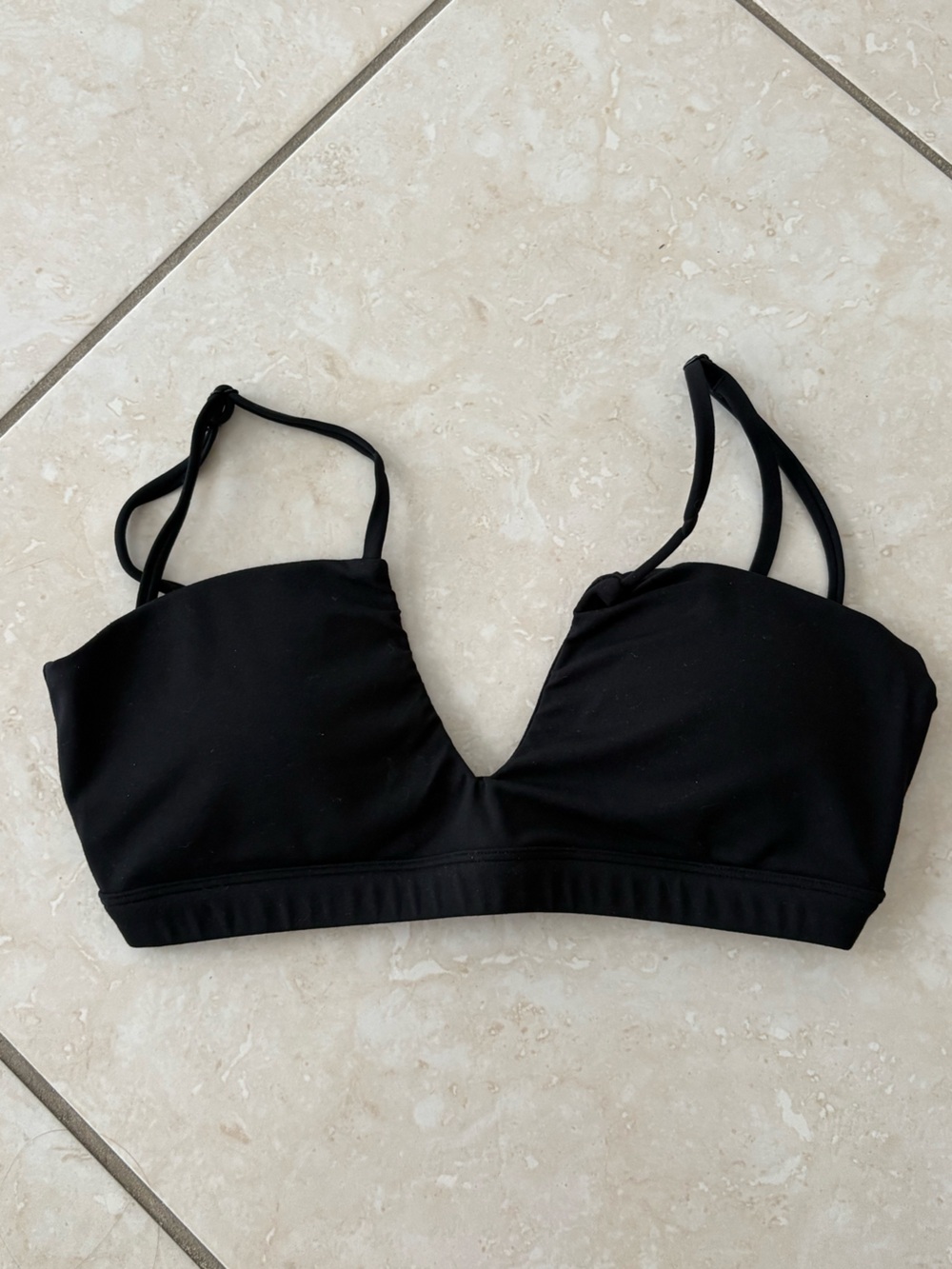 Black gym bra with adjustable straps size small